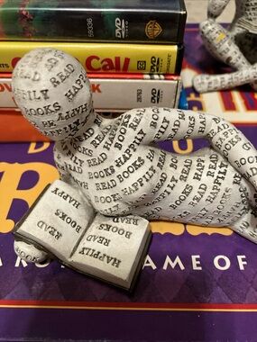 I Don’t Read Minds I Read Books